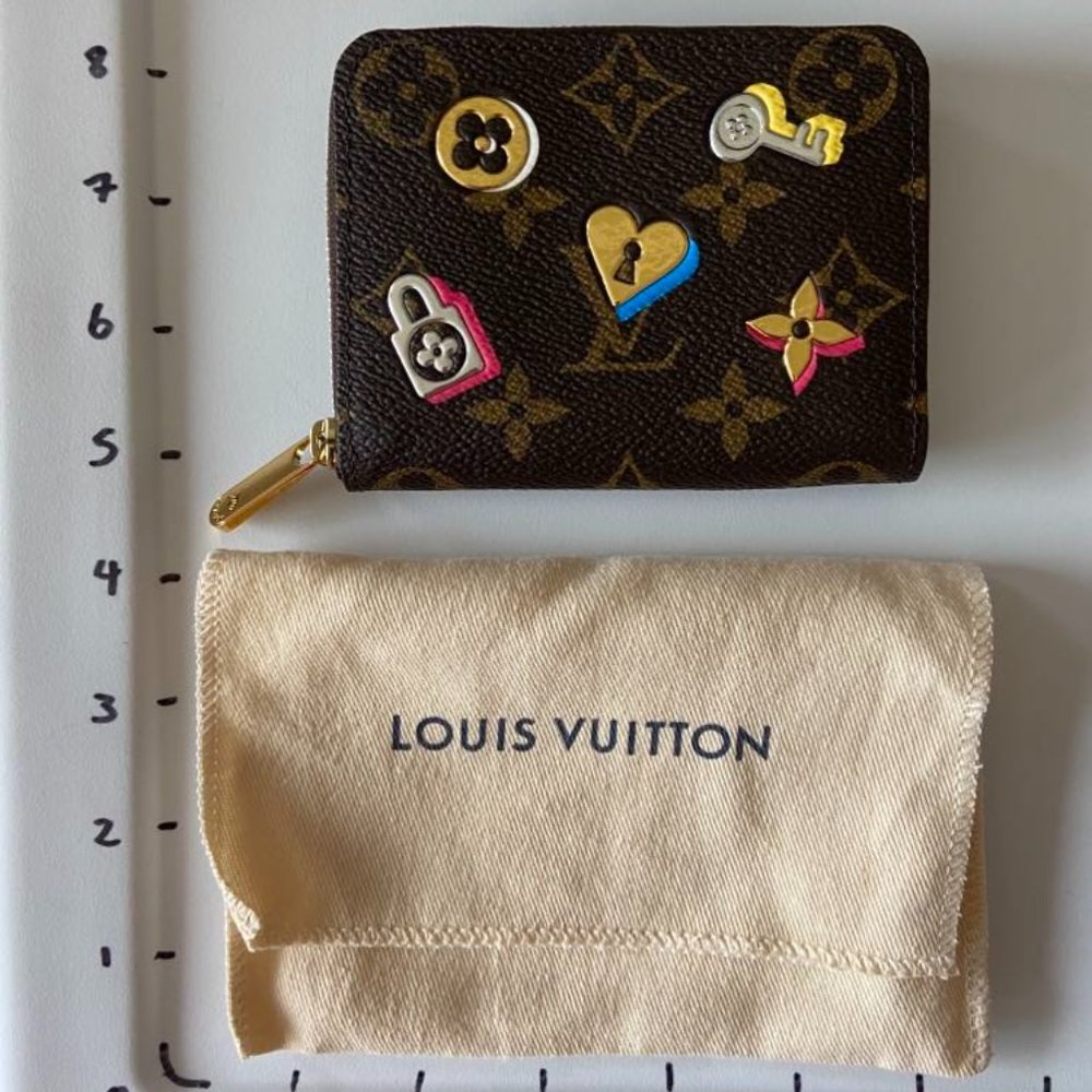 Louis Vuitton Zippy Coin Purse